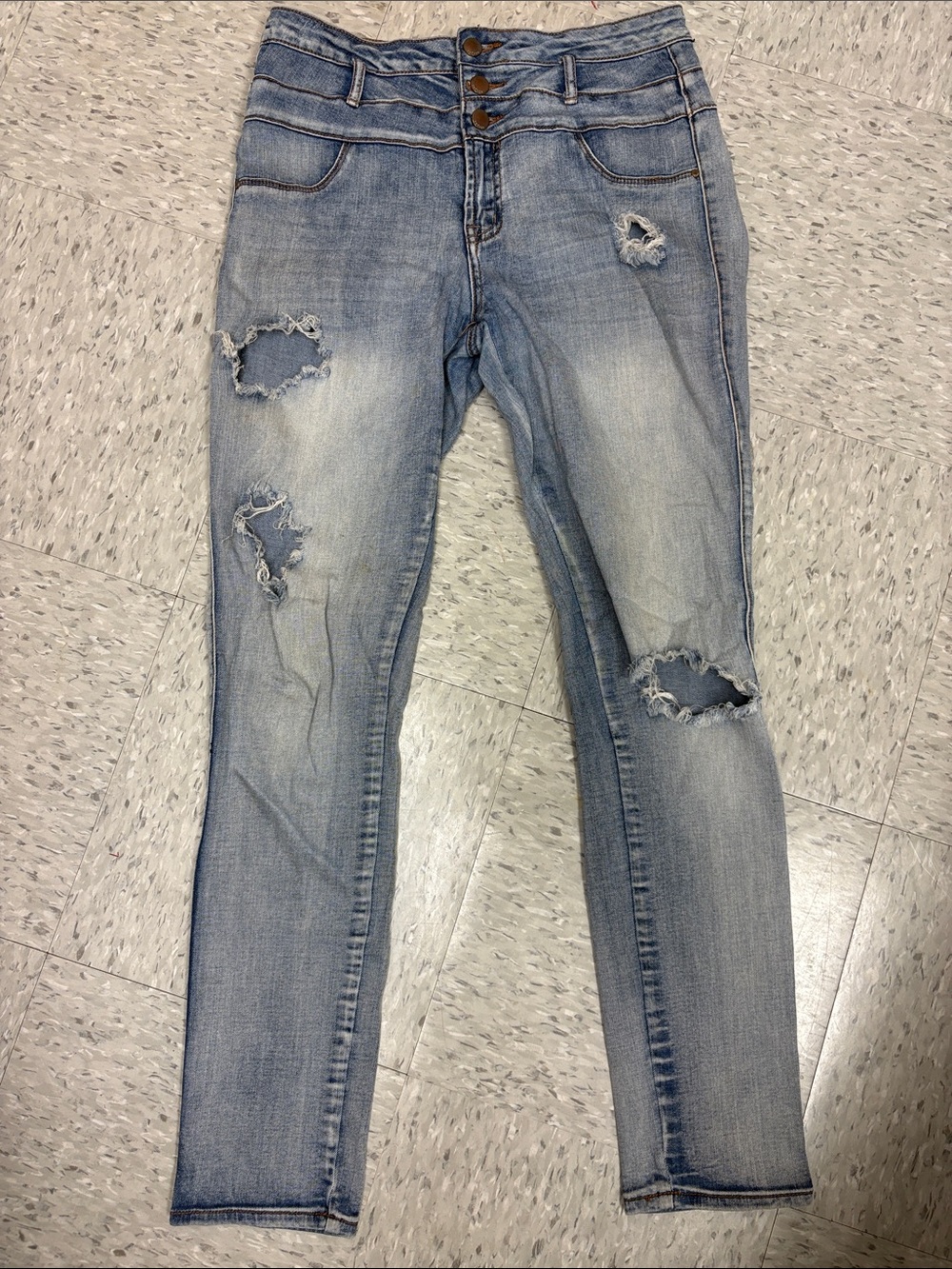 Light High Rise Wash Distressed Jeans